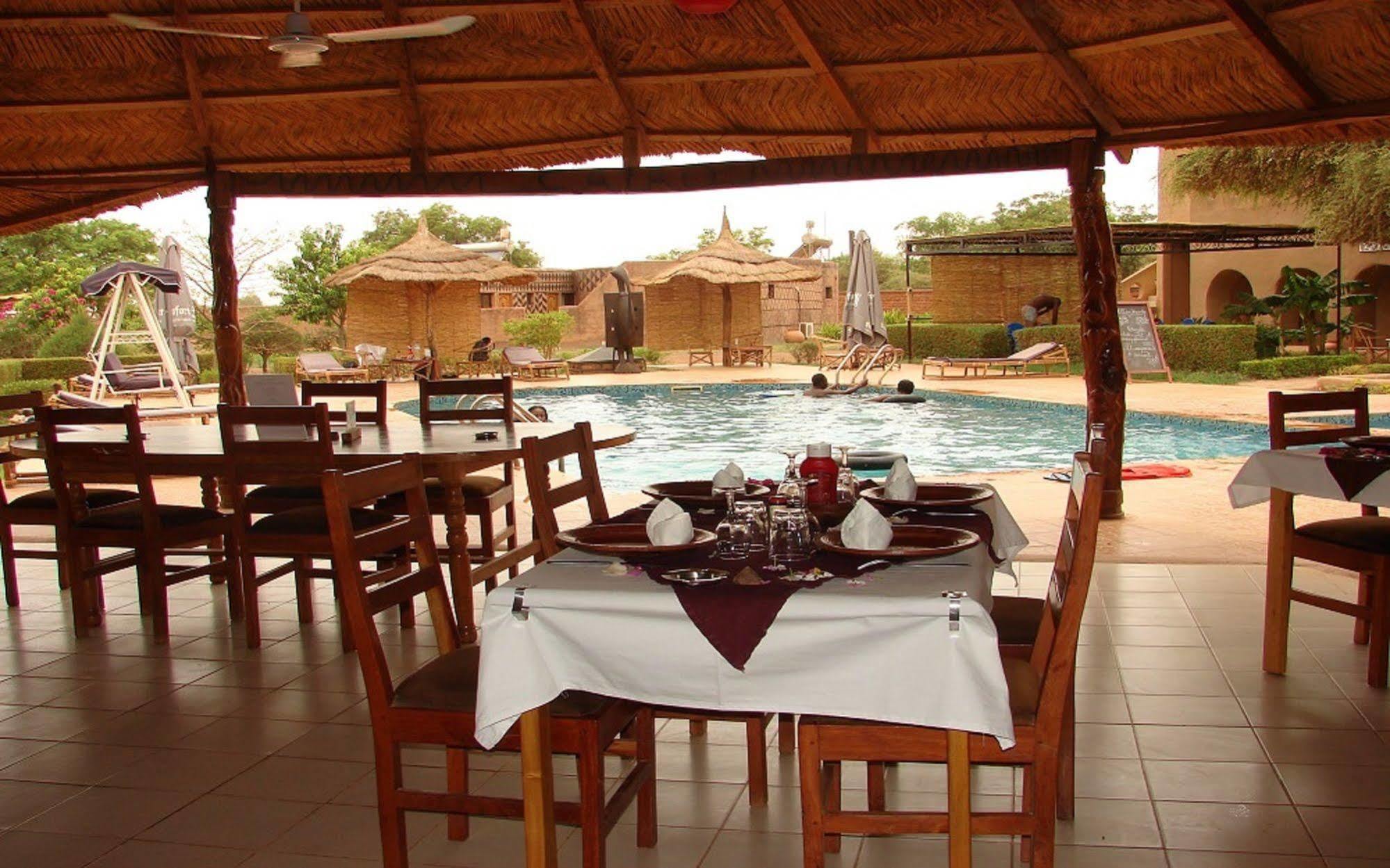 فندق Le Grand Calao واغادوغو المظهر الخارجي الصورة