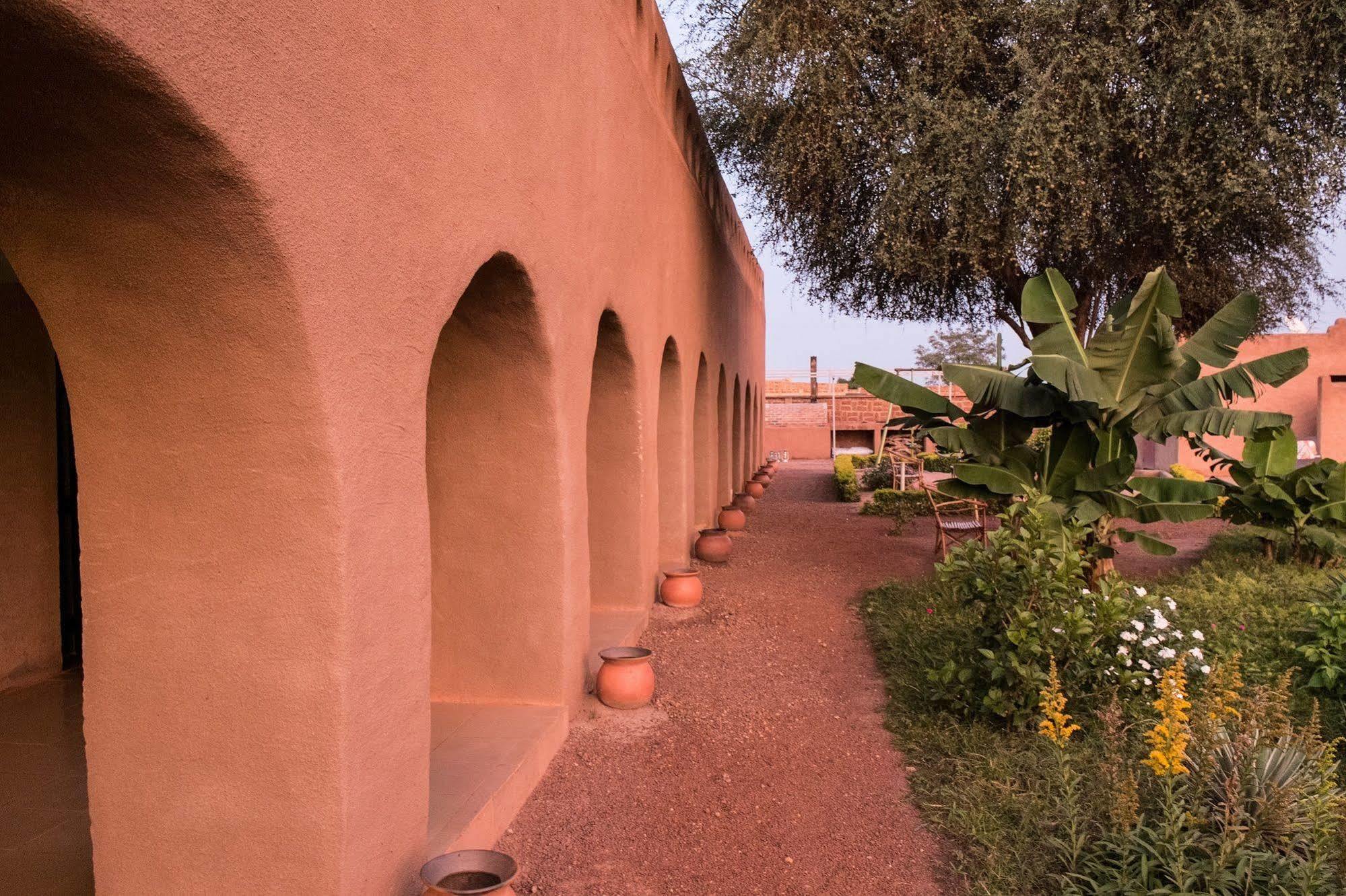 فندق Le Grand Calao واغادوغو المظهر الخارجي الصورة